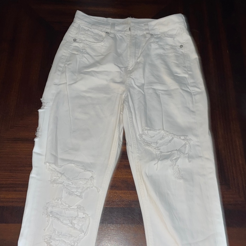 American Eagle mom jeans